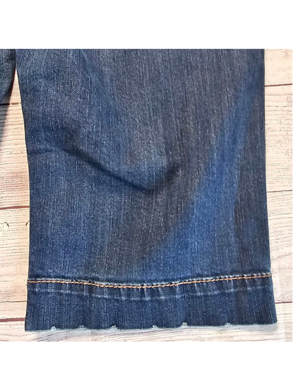 Kut from the kloth 18W capris/shorts - Picture 13 of 14